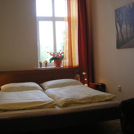 Apartment Riverside - River View Bratislava Phòng bức ảnh