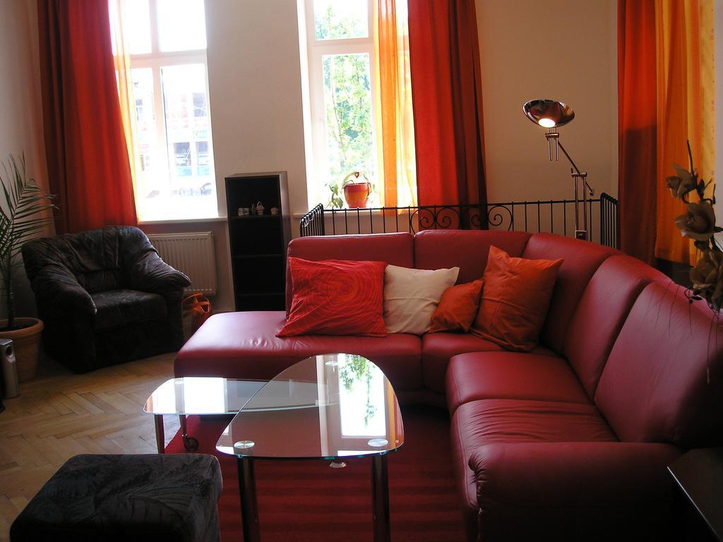 Apartment Riverside - River View Bratislava Phòng bức ảnh